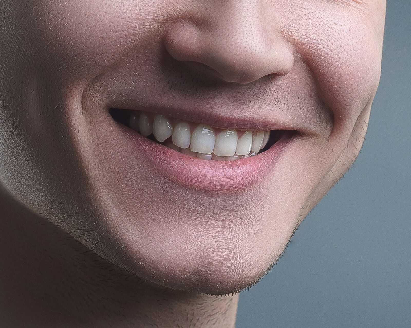 Close de um sorriso saudável